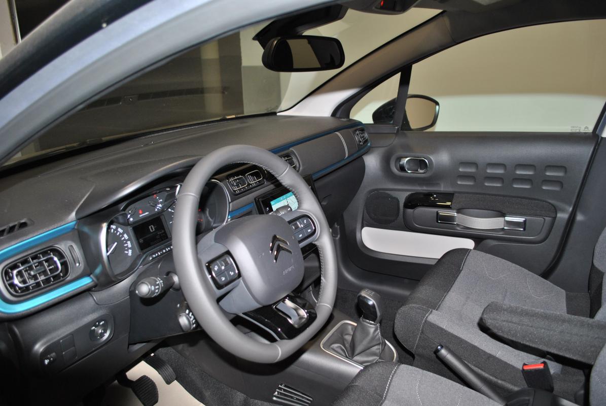 Citroën C3 - III (2) 1.2 PURETECH 83 SHINE PACK