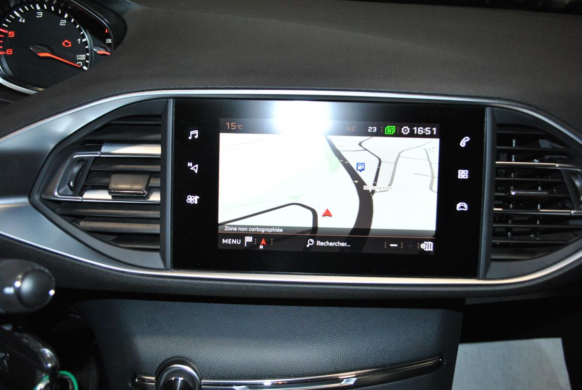 Peugeot 308 - II (2) 1.5 BLUEHDI 130 ACTIVE PACK