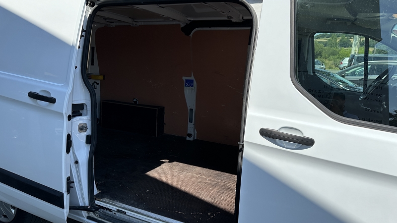 Ford Transit Custom - 2.0 ECOBLUE 130 L2H1 TREND BUSINESS