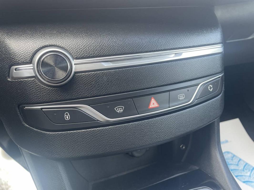 Peugeot 308 - II 1.2 PURETECH 110 S&amp;S ACTIVE
