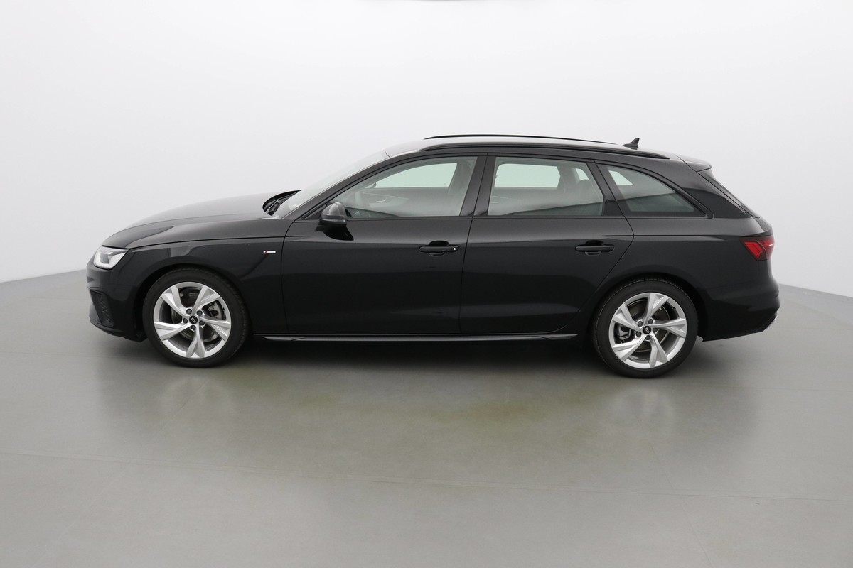 Audi A4 - AVANT S line EDITION 163