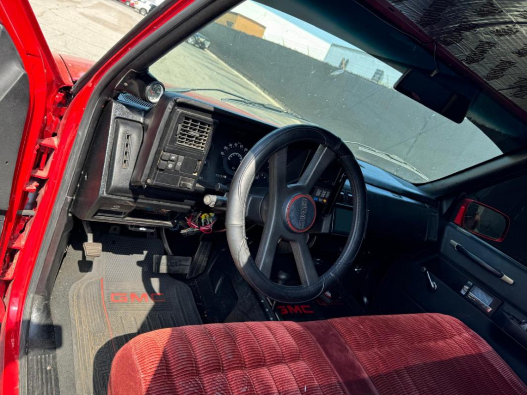 GMC Sierra - 4x4 350CI V8 ROUGE 1989