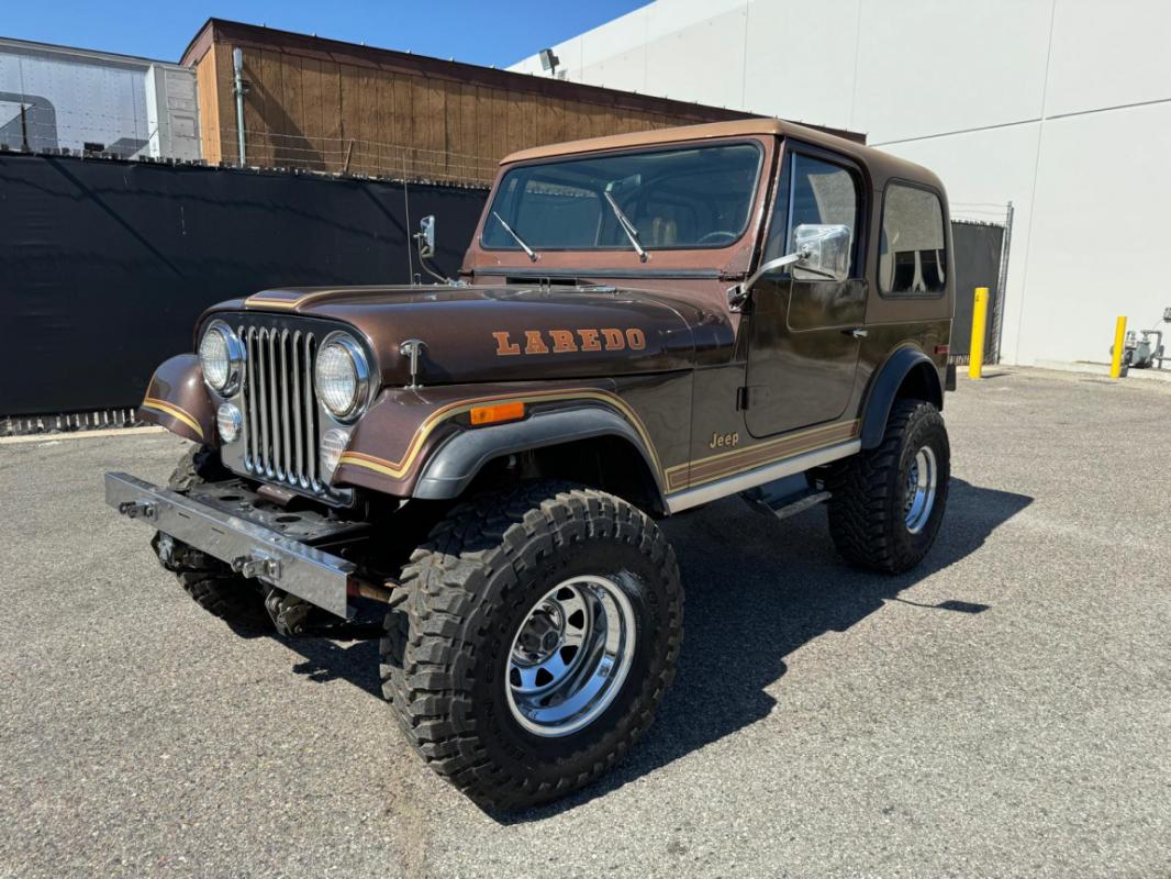 JEEP CJ - LAREDO 5.0 V8 304CI (1980)