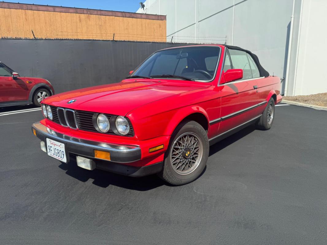 BMW SÉRIE 3 - 325 I E30 CABRIOLET ROUGE BOITE MECA 1987 (1987)