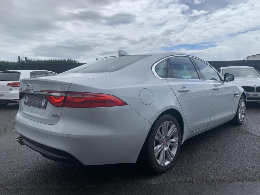 Jaguar XF - 2.0 D BVA 180 CH PORTFOLIO - GARANTIE 6 MOIS
