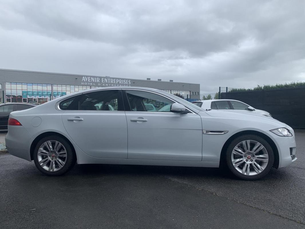 Jaguar XF - 2.0 D BVA 180 CH PORTFOLIO - GARANTIE 6 MOIS