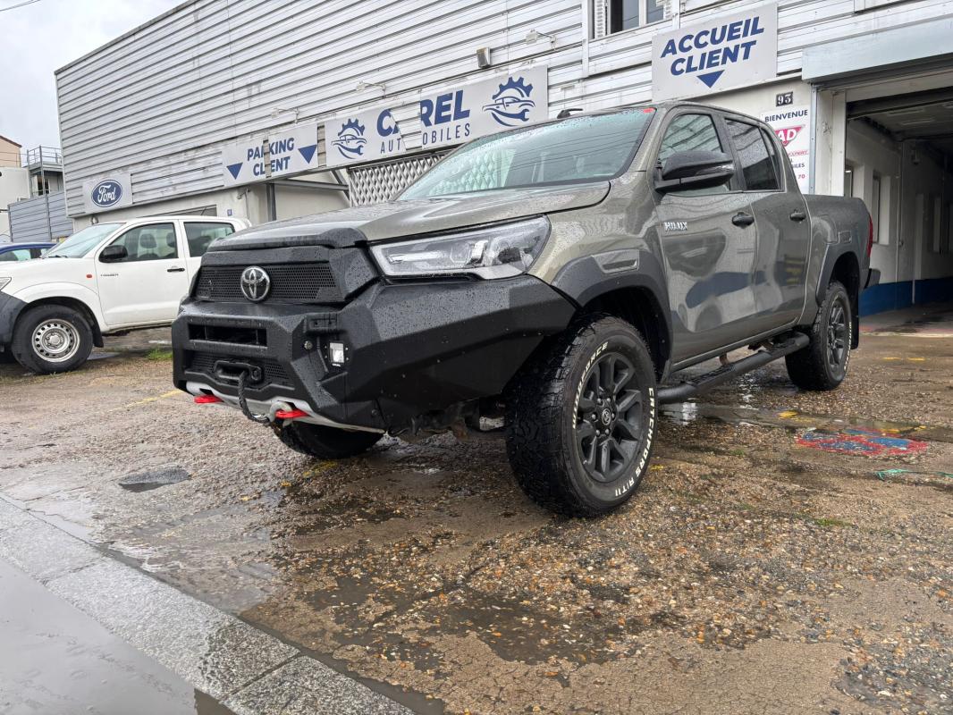 Toyota Hilux IV 4WD 2.8 D-4D 204 DOUBLE CABINE INVINCIBLE